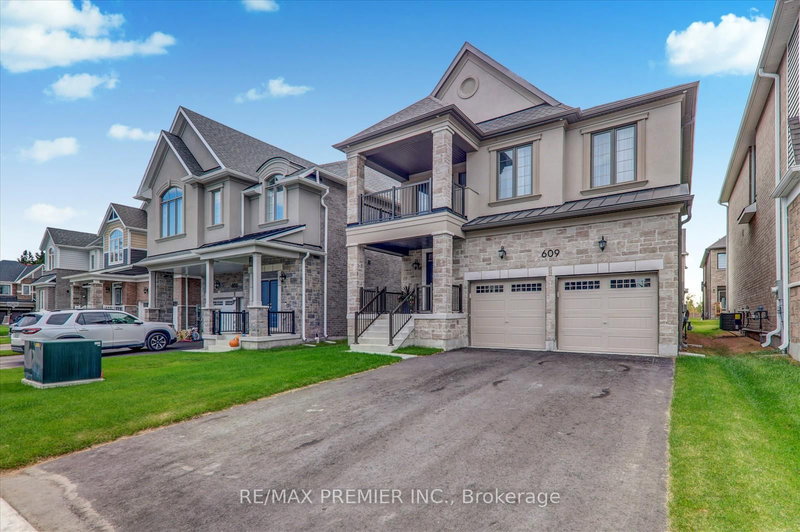 609 Mika St, Innisfil, L9S 0S2 | Image 3