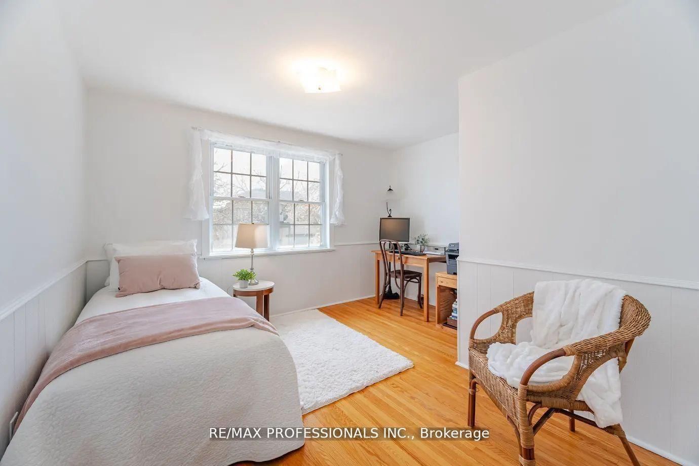 Detached House for sale at 77 Bedford Park Avenue, Richmond Hill, Ontario, L4C 2N9 - Crosby - MLS: N12680072