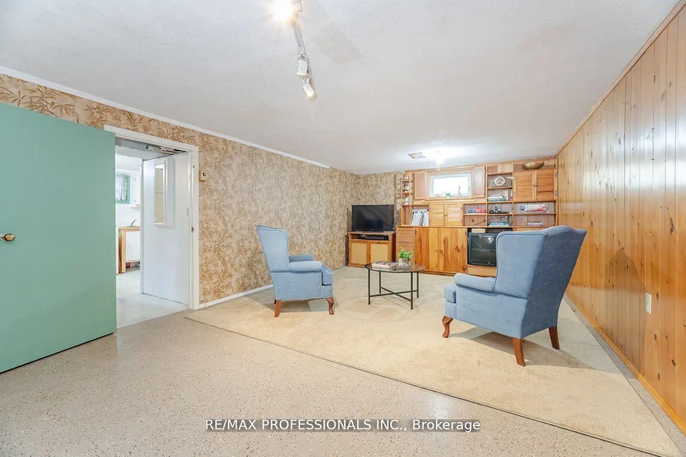 Detached House for sale at 77 Bedford Park Avenue, Richmond Hill, Ontario, L4C 2N9 - Crosby - MLS: N12680072