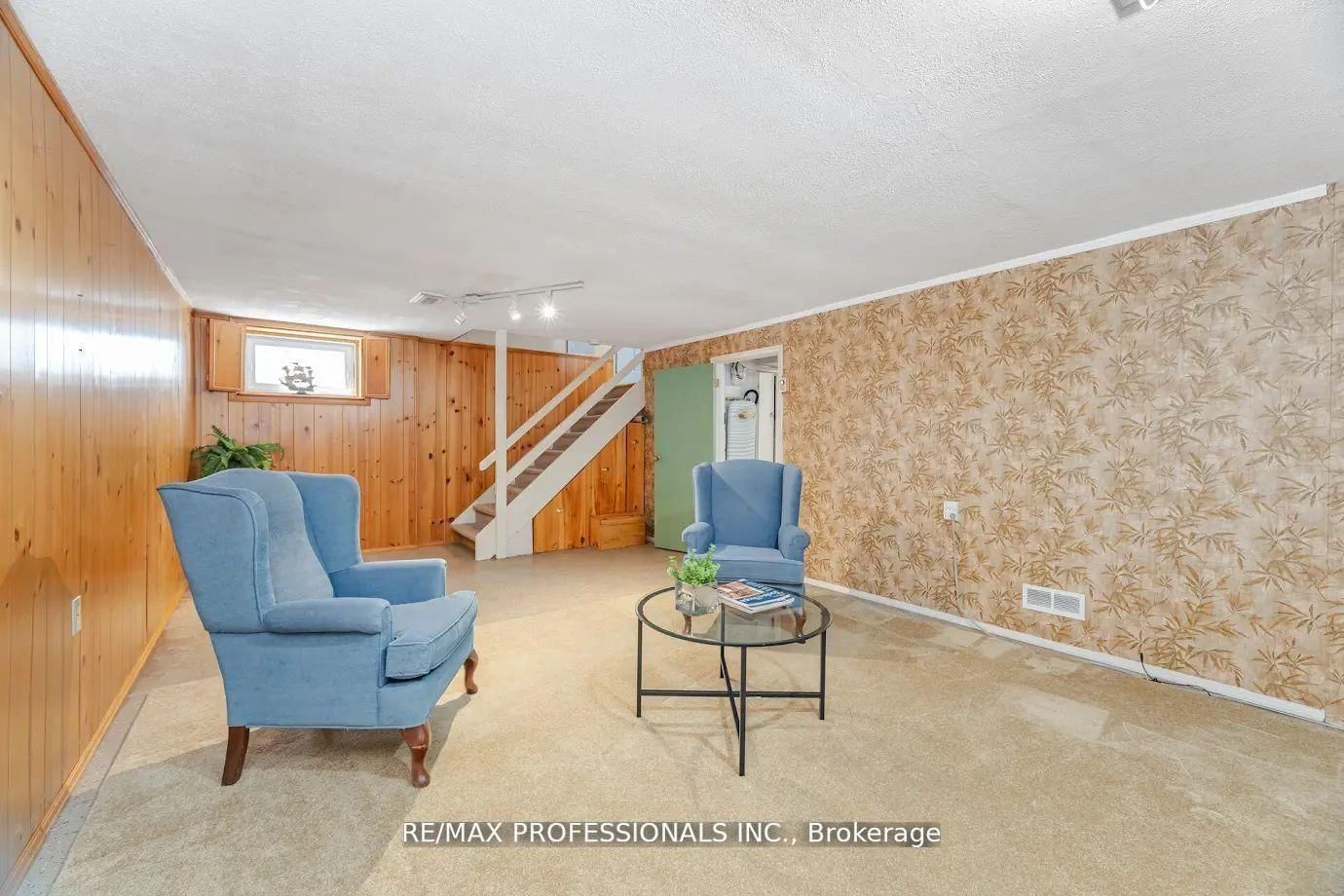 Detached House for sale at 77 Bedford Park Avenue, Richmond Hill, Ontario, L4C 2N9 - Crosby - MLS: N12680072