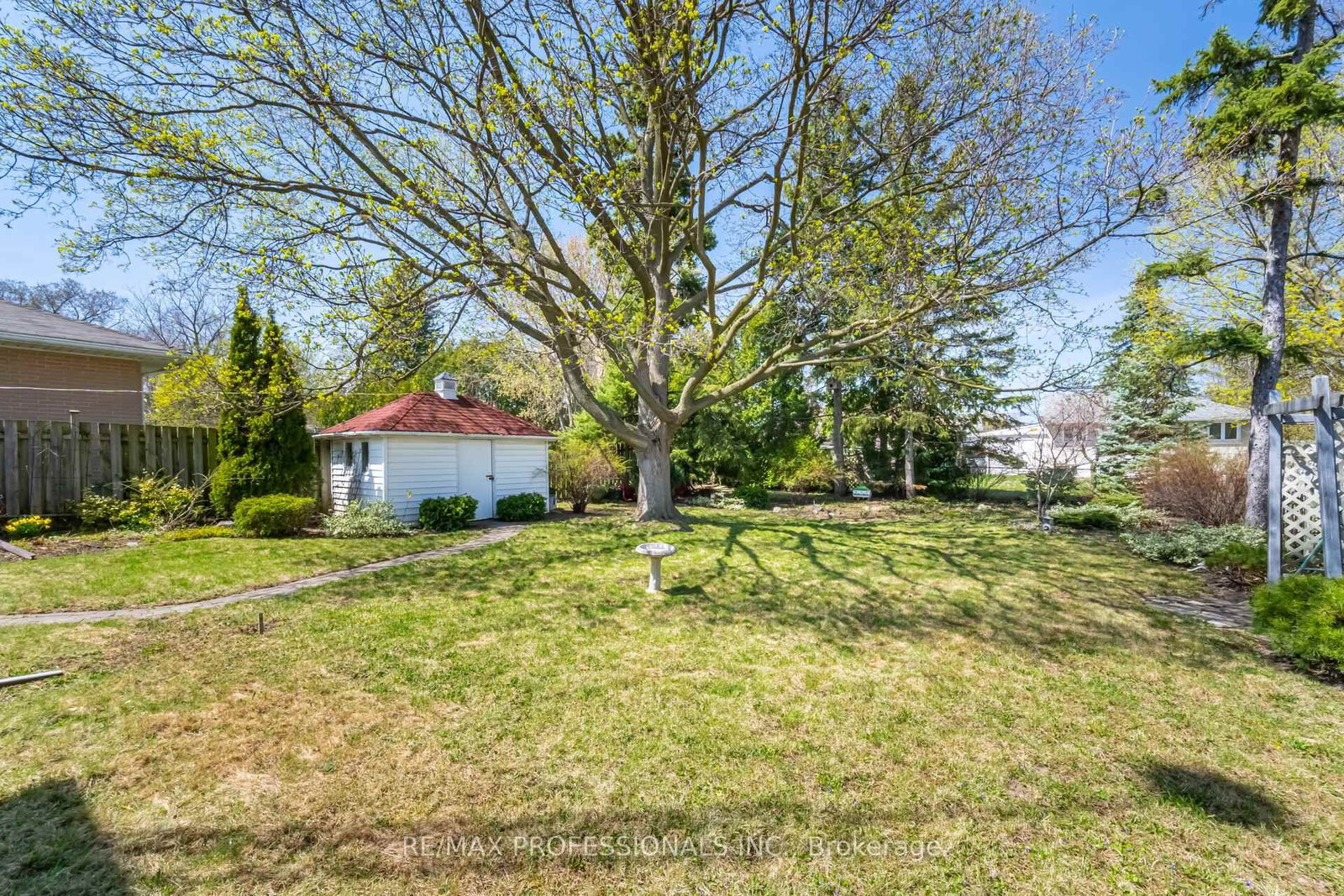 Detached House for sale at 77 Bedford Park Avenue, Richmond Hill, Ontario, L4C 2N9 - Crosby - MLS: N12680072