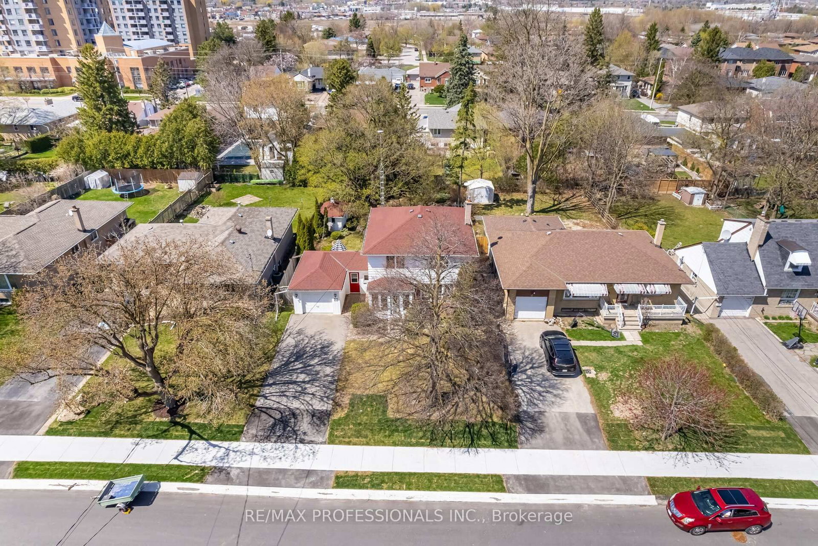 Detached House for sale at 77 Bedford Park Avenue, Richmond Hill, Ontario, L4C 2N9 - Crosby - MLS: N12680072