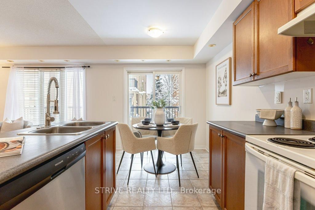 Townhouse sold at 148 Louisbourg Way, Markham, Ontario, L6E 0C3 - Greensborough - MLS: N12681714