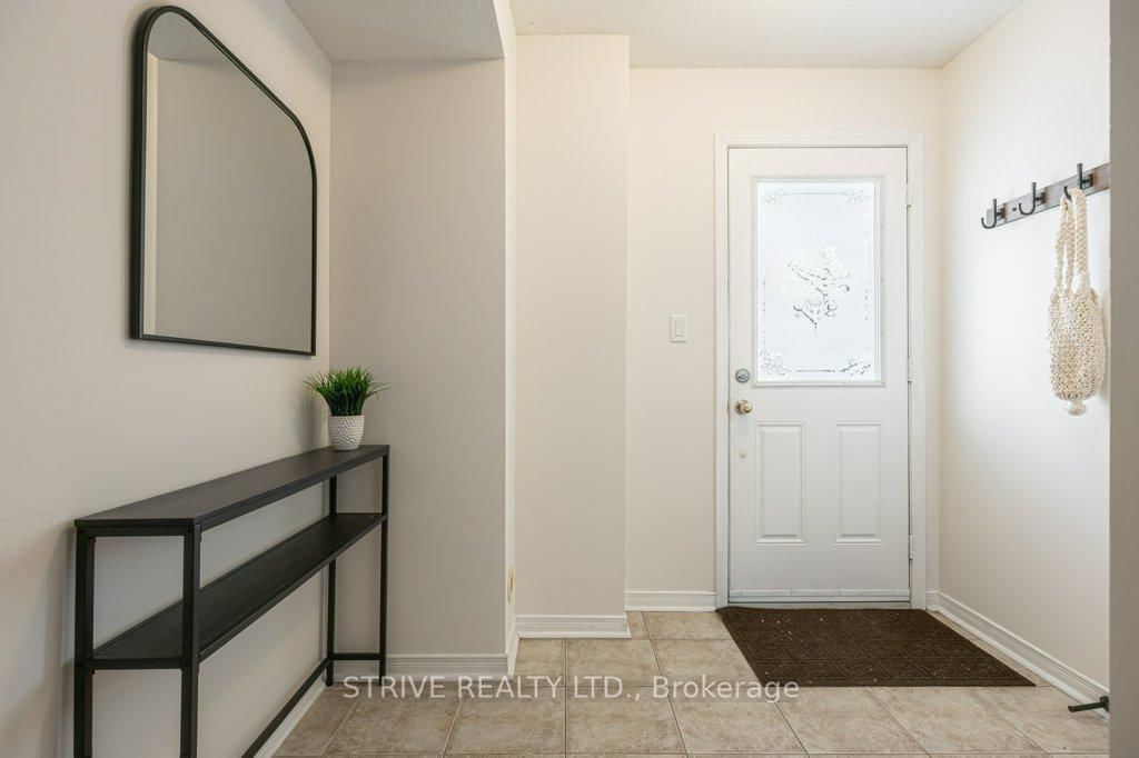 Townhouse sold at 148 Louisbourg Way, Markham, Ontario, L6E 0C3 - Greensborough - MLS: N12681714