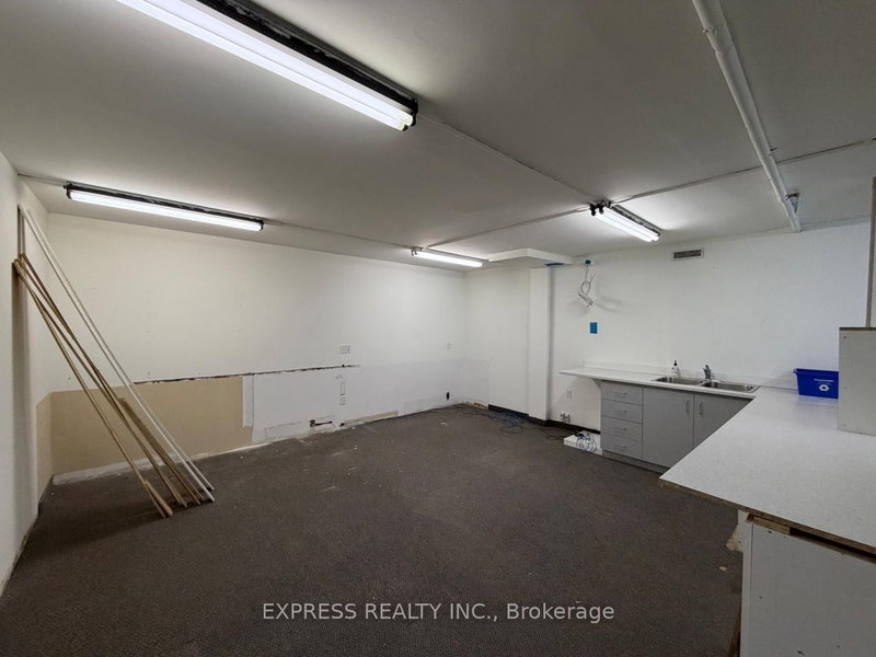 Bsmt W - 8300 Yonge St, Vaughan, L4J 7R3 | Image 3