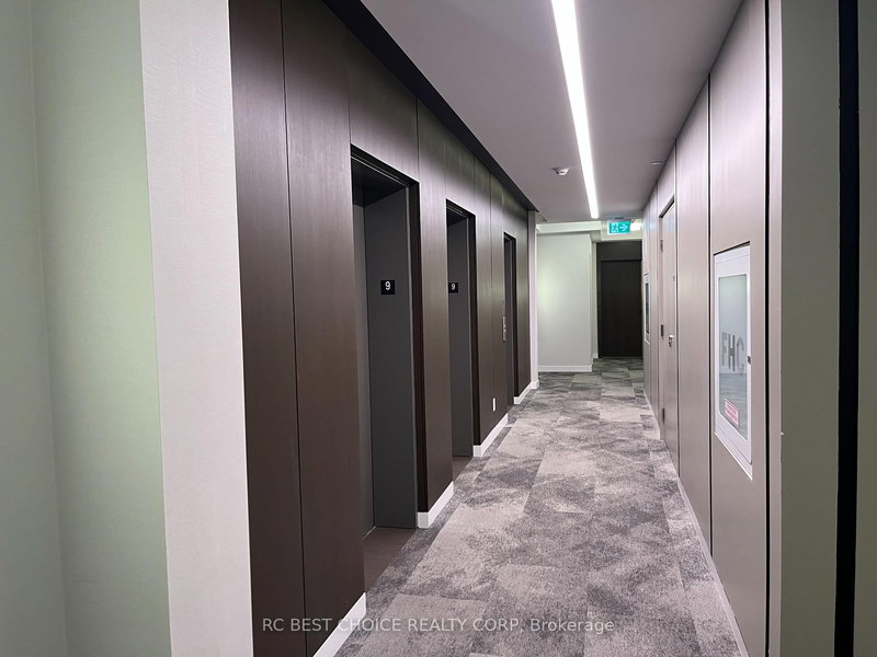 904 - 8888 Yonge St, Richmond Hill, L4C 6Z1 | Image 2