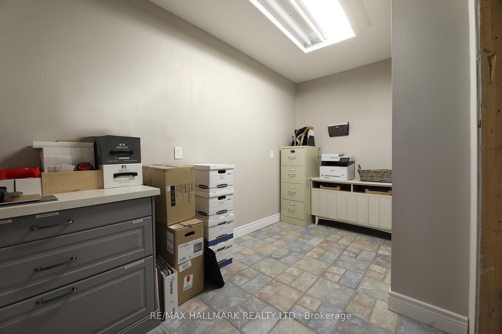 78 Main Street S - Photo 21