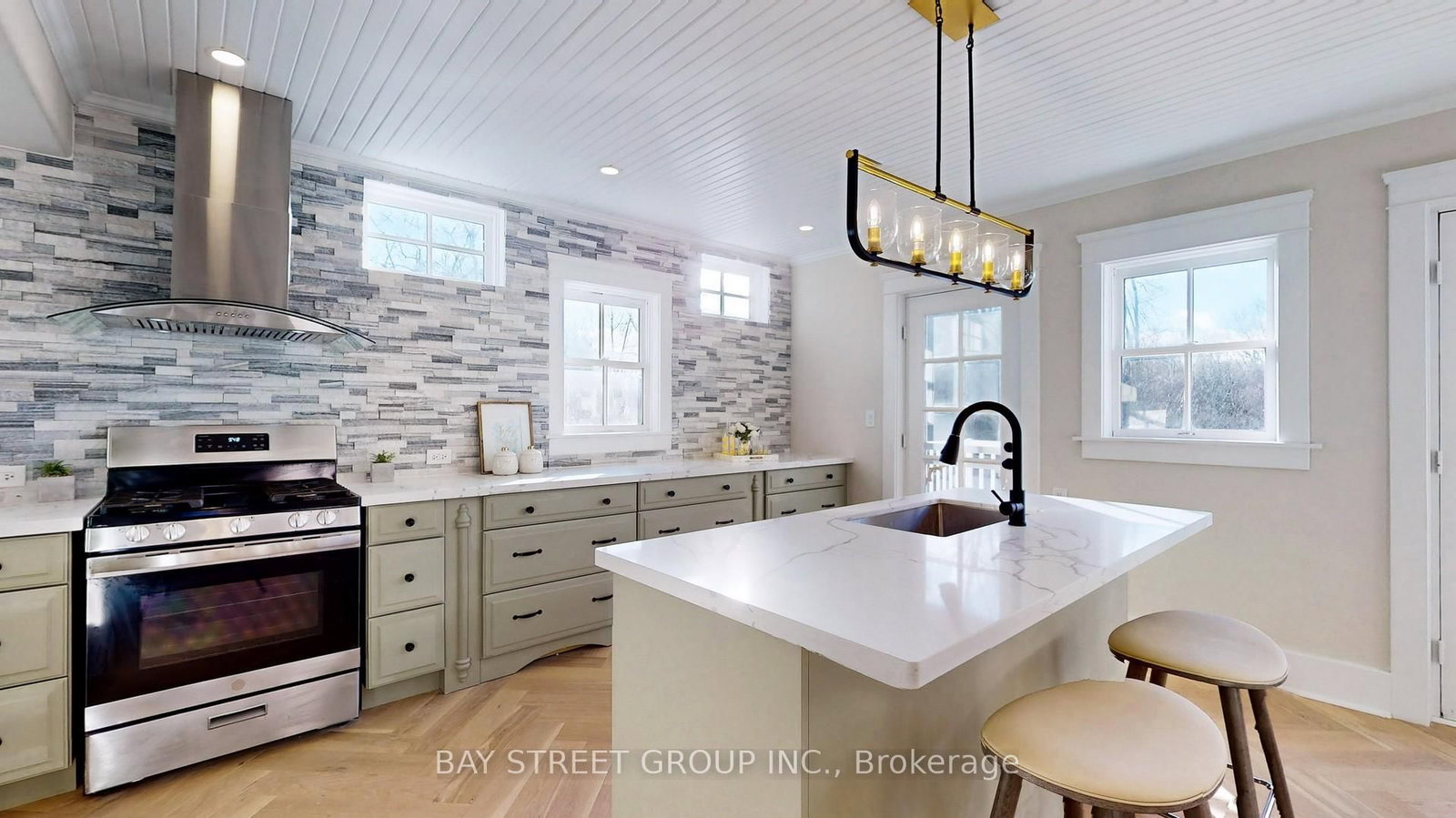 Detached House for sale at 236 Main Street, Markham, Ontario, L3R 2H2 - Unionville - MLS: N12684016