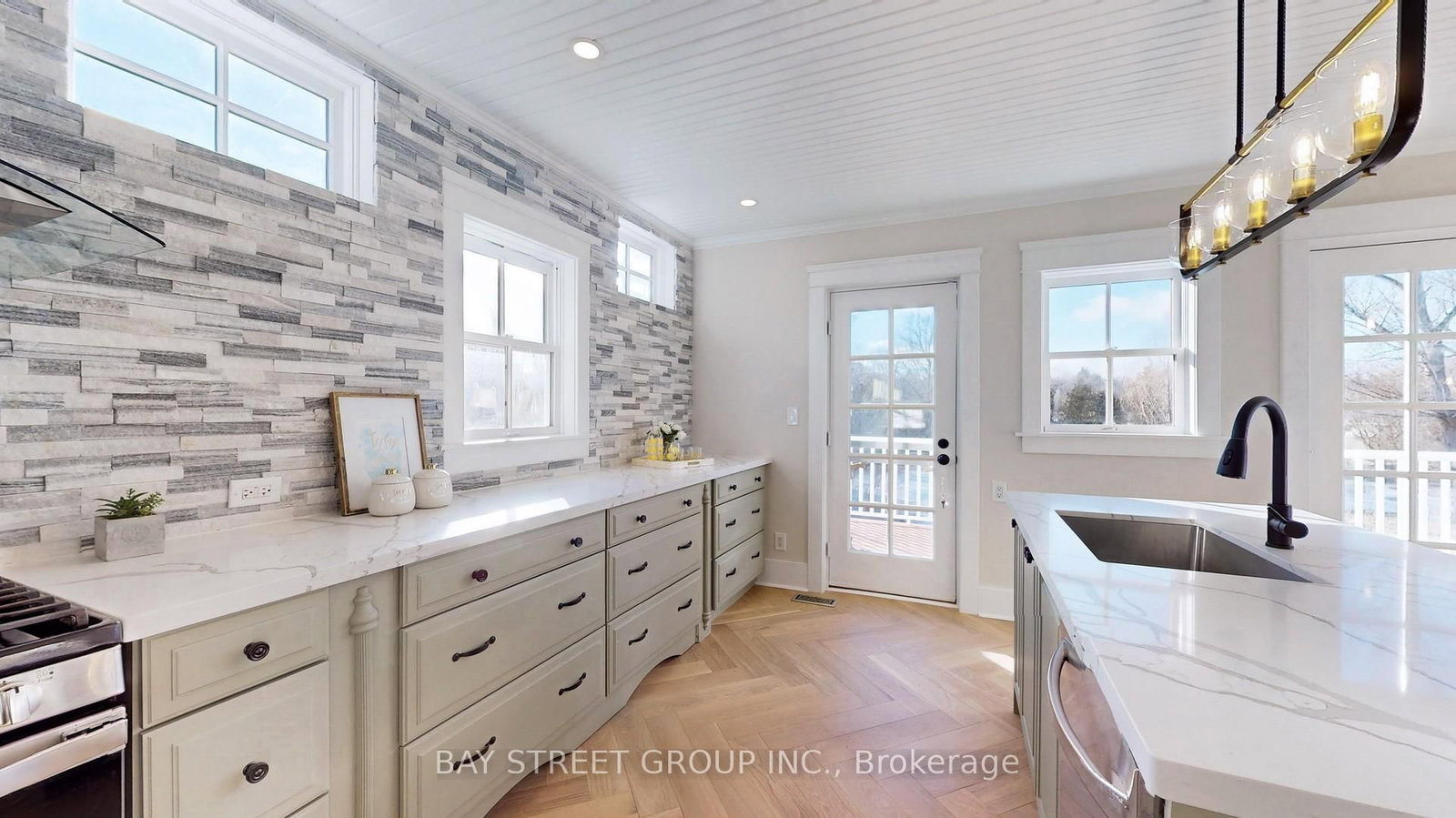 Detached House for sale at 236 Main Street, Markham, Ontario, L3R 2H2 - Unionville - MLS: N12684016