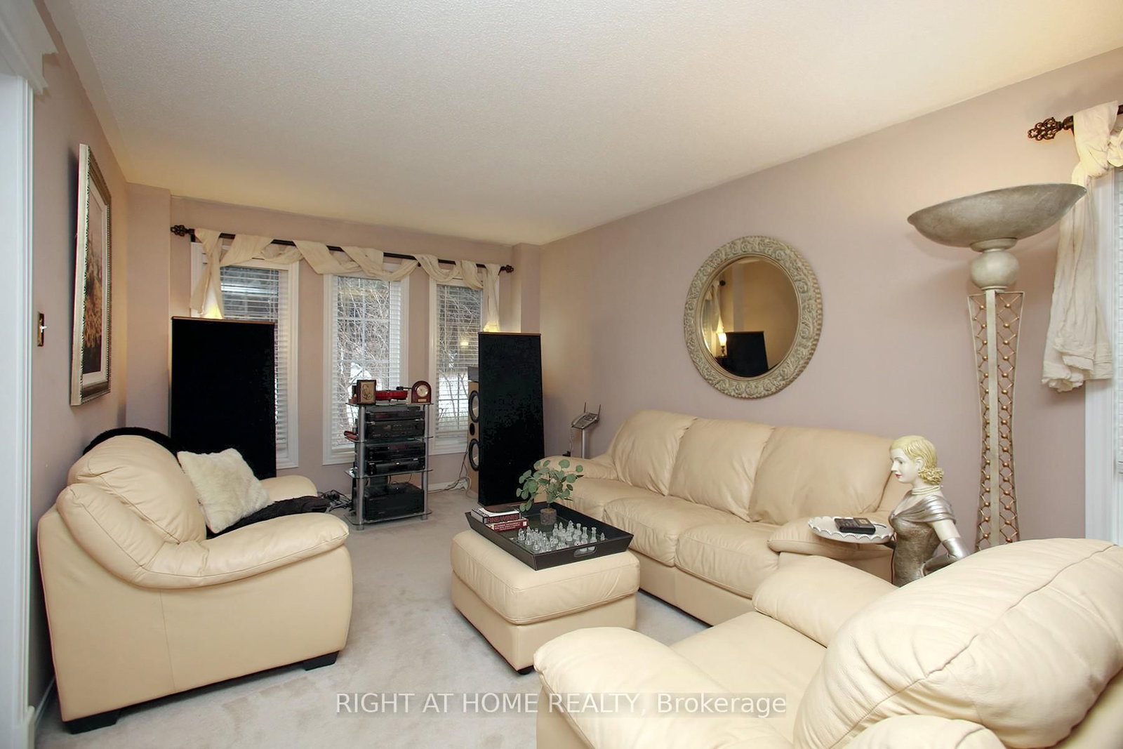 Detached House for sale at 6 Coldstream Crescent, Richmond Hill, Ontario, L4S 1E6 - Devonsleigh - MLS: N12684616