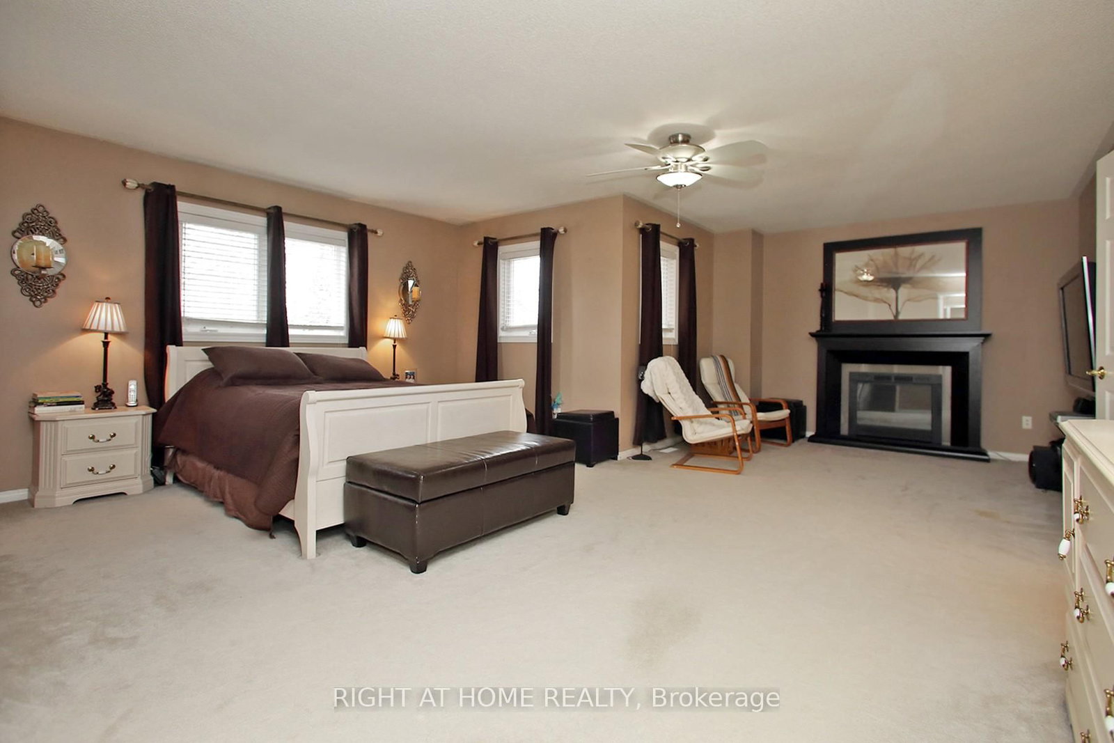 Detached House for sale at 6 Coldstream Crescent, Richmond Hill, Ontario, L4S 1E6 - Devonsleigh - MLS: N12684616