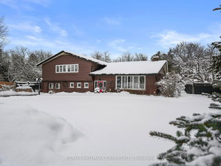 636 Victoria Street E