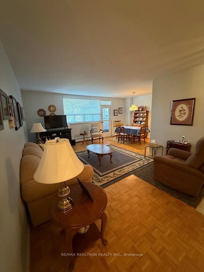 Condo for sale at 207-67 Richmond Street, Richmond Hill, Ontario, L4C 3Y3 - Mill Pond - MLS: N12686070