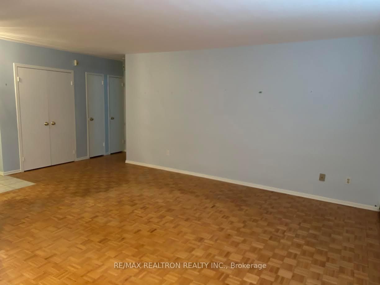 Condo for sale at 207-67 Richmond Street, Richmond Hill, Ontario, L4C 3Y3 - Mill Pond - MLS: N12686070