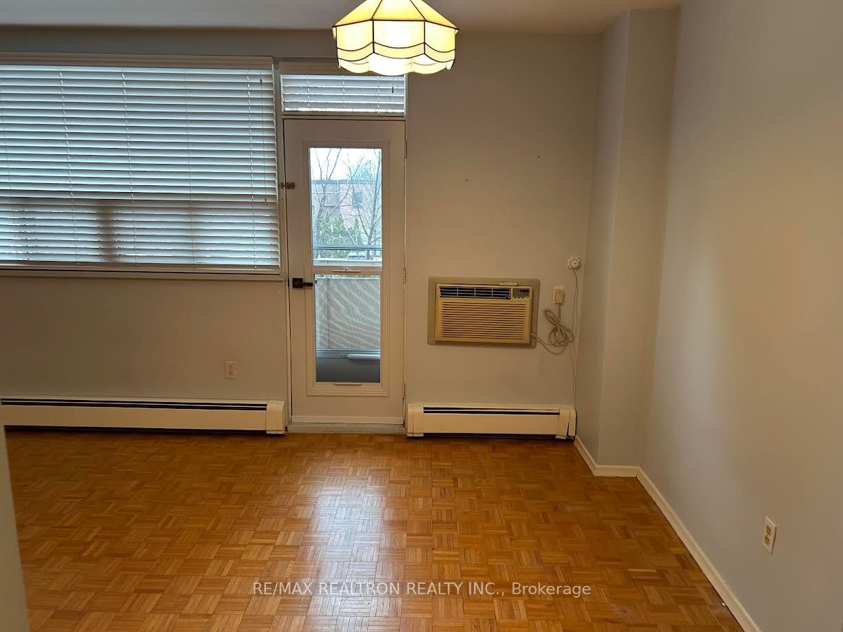 Condo for sale at 207-67 Richmond Street, Richmond Hill, Ontario, L4C 3Y3 - Mill Pond - MLS: N12686070