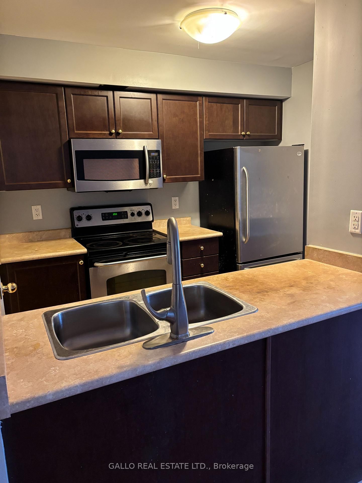 Townhouse for sale at 86-2245 Bur Oak Avenue, Markham, Ontario, L6E 0C2 - Greensborough - MLS: N12687392