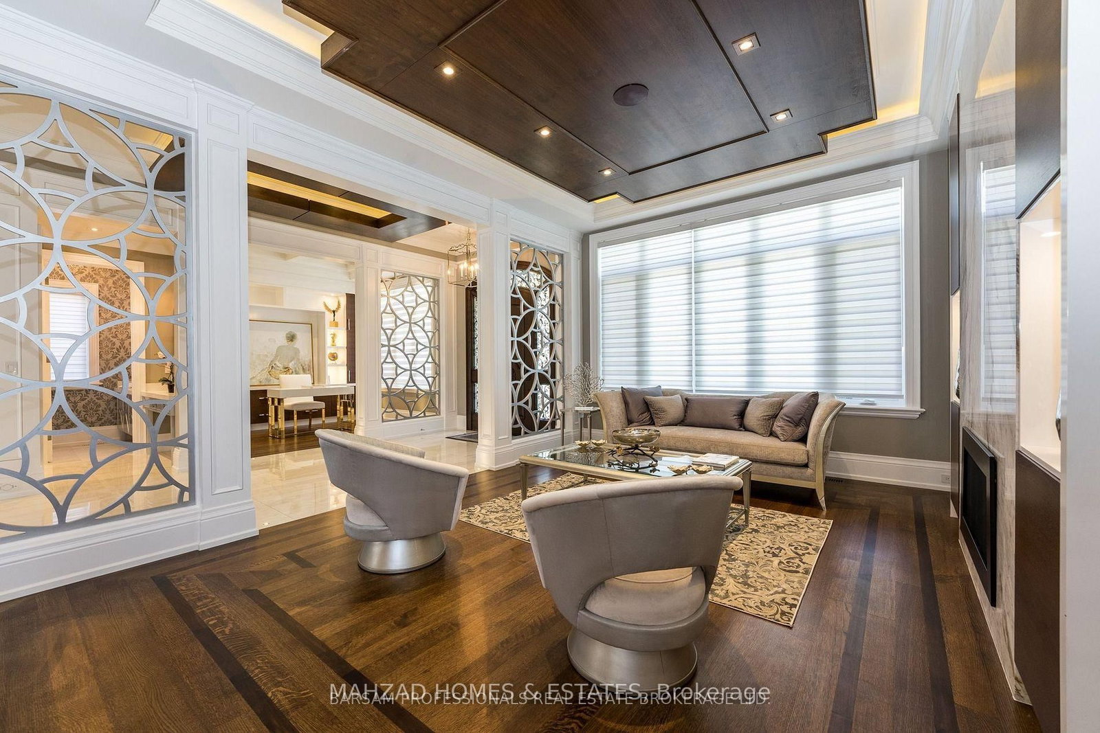 Detached House for sale at 107 Yonghurst Road, Richmond Hill, Ontario, L4C 3T3 - North Richvale - MLS: N12688040