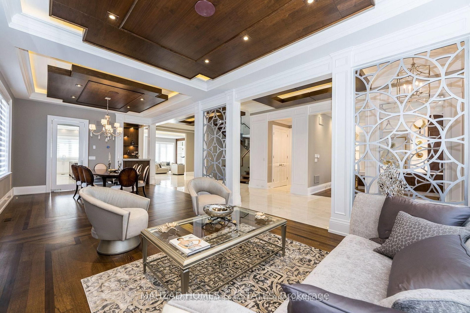 Detached House for sale at 107 Yonghurst Road, Richmond Hill, Ontario, L4C 3T3 - North Richvale - MLS: N12688040