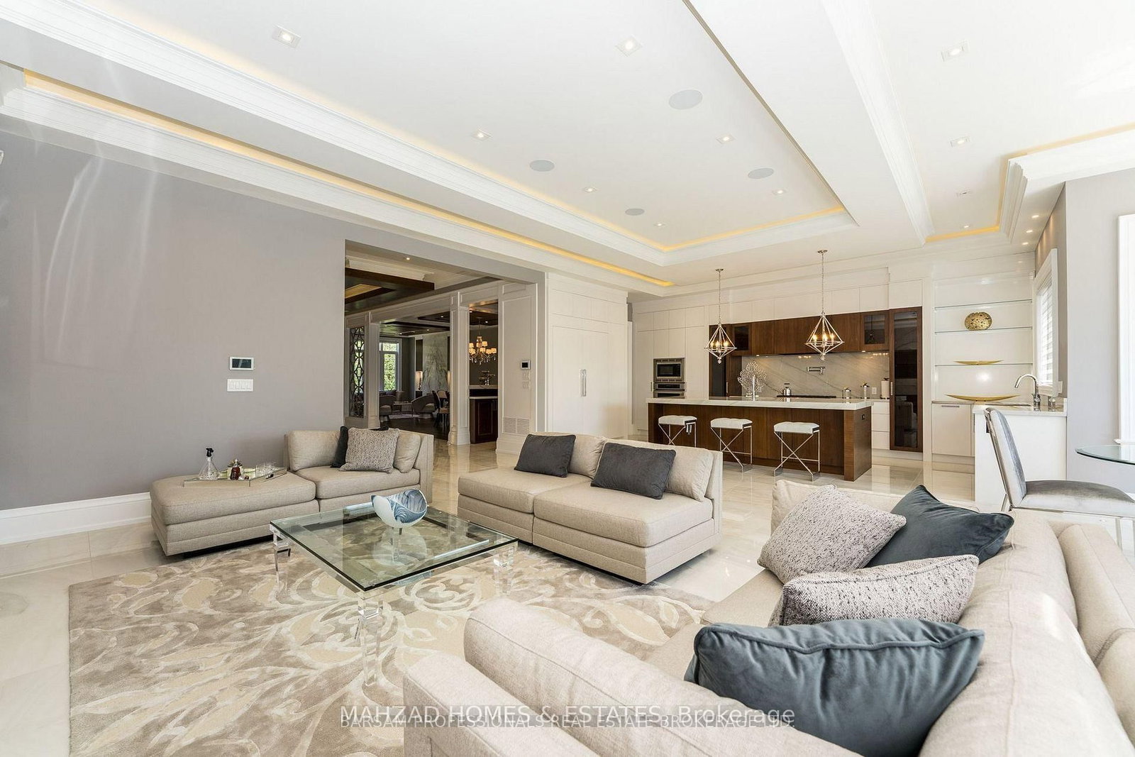 Detached House for sale at 107 Yonghurst Road, Richmond Hill, Ontario, L4C 3T3 - North Richvale - MLS: N12688040