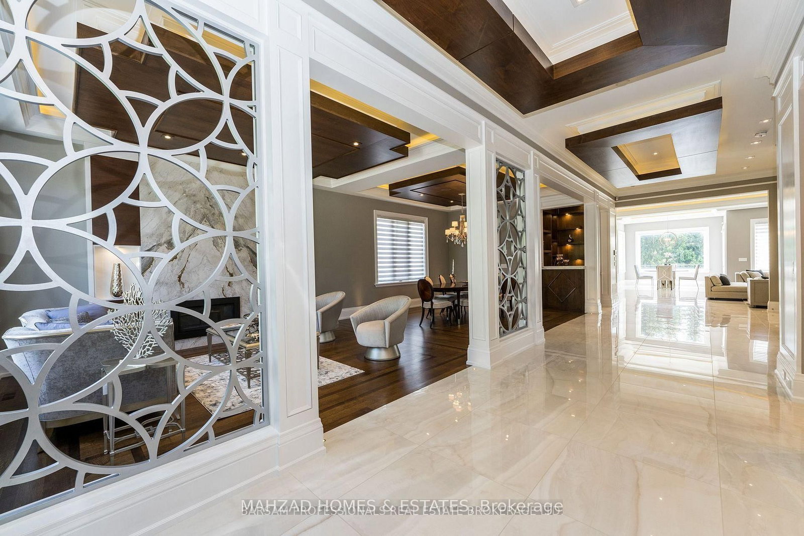 Detached House for sale at 107 Yonghurst Road, Richmond Hill, Ontario, L4C 3T3 - North Richvale - MLS: N12688040