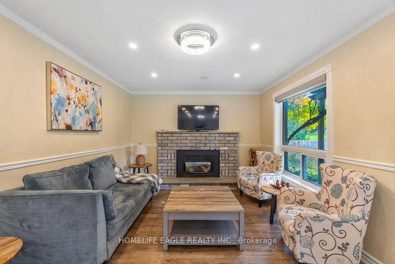 Lower - 17 Beckett Ave, East Gwillimbury, L9N 1E6 | Image 3