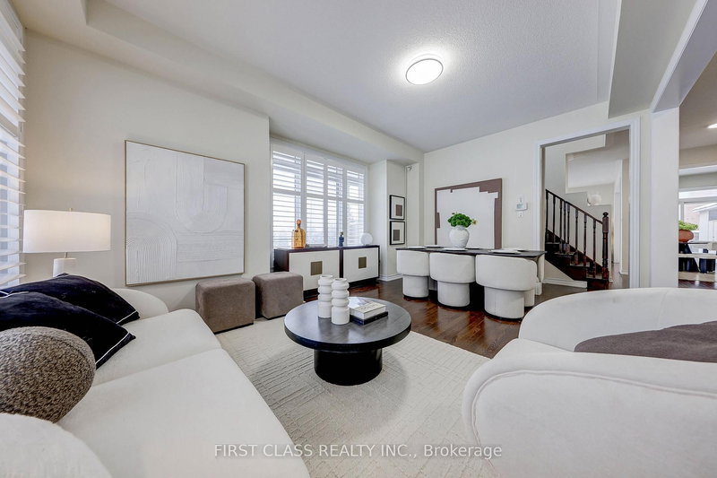 2 James Parrott Ave, Markham, L6E 0J9 | Image 3