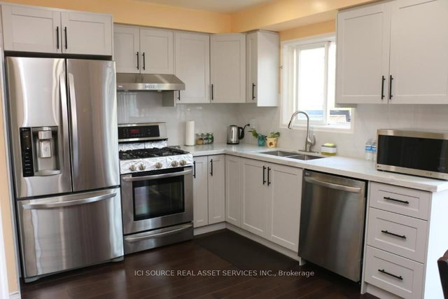 Upper - 164 Stather Crescent