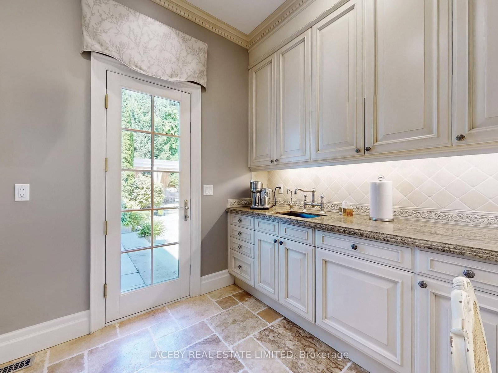 Detached House for sale at 2508 16th Sideroad, King, Ontario, L7B 1A3 - Rural King - MLS: N12690660