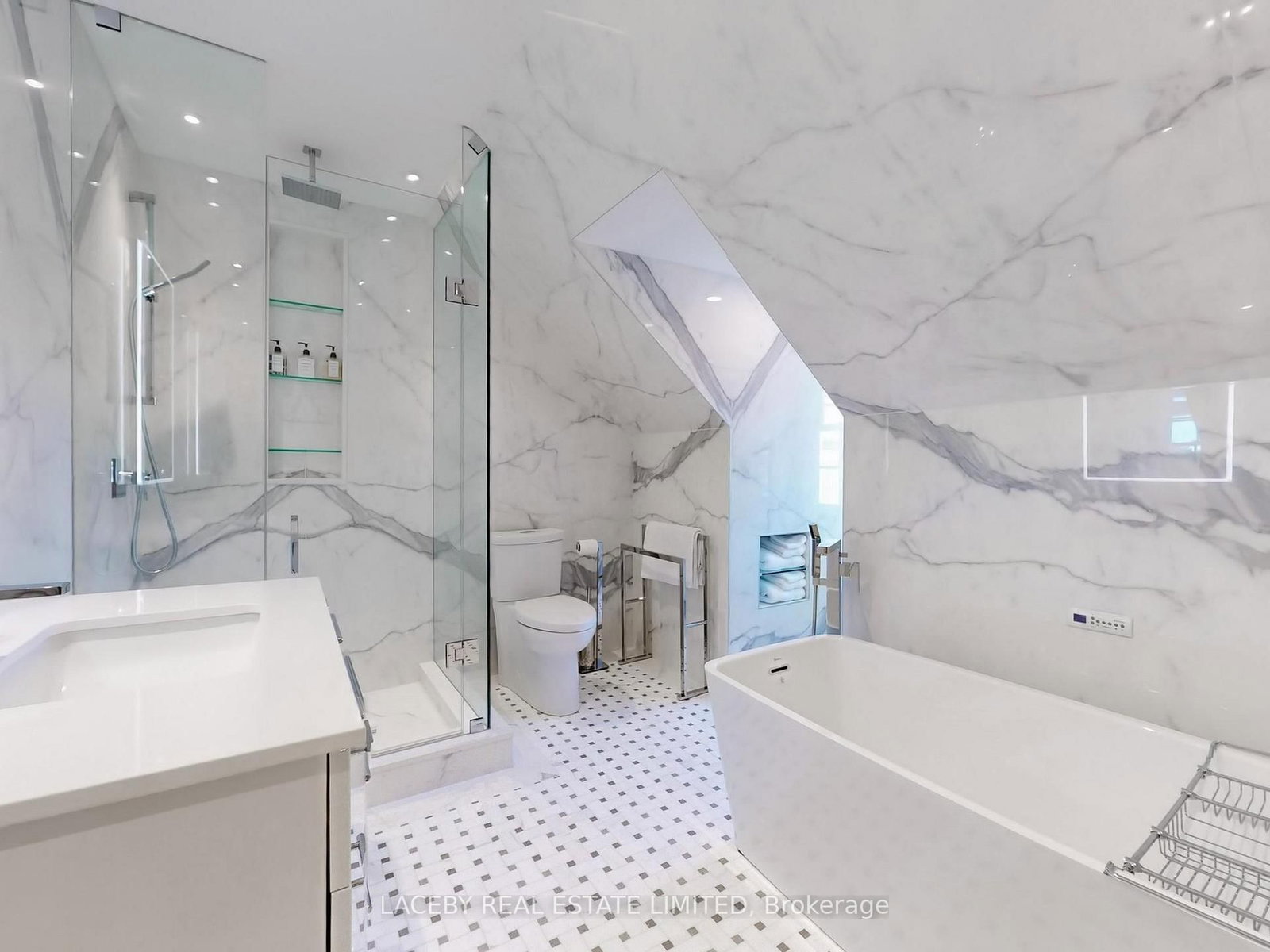 Detached House for sale at 2508 16th Sideroad, King, Ontario, L7B 1A3 - Rural King - MLS: N12690660