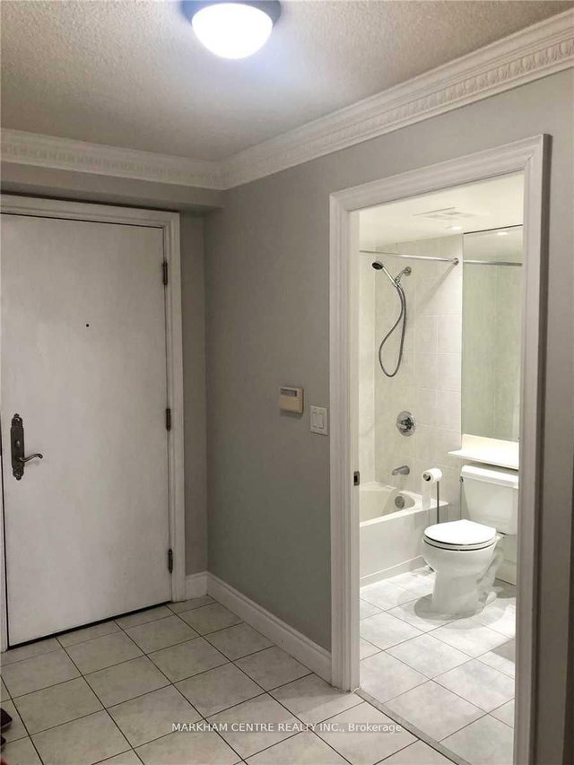 502 - 51 Saddlecreek Drive