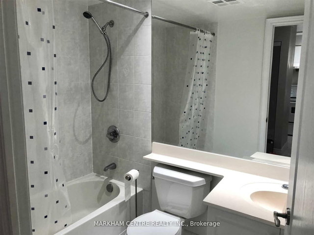 502 - 51 Saddlecreek Drive