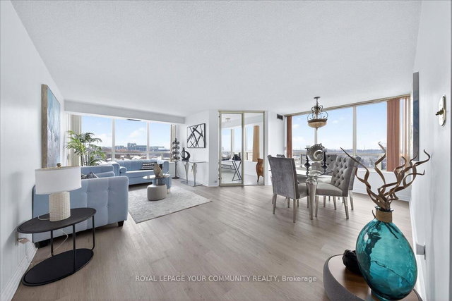 804 - 8501 Bayview Avenue