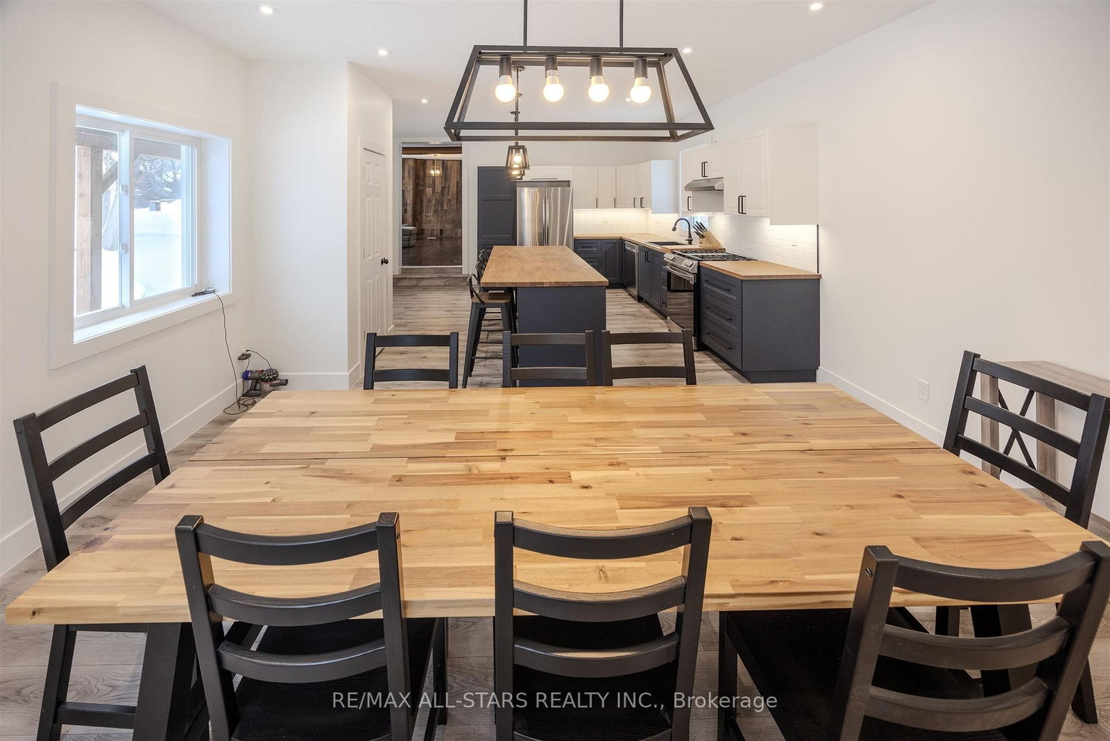 Detached House for sale at 21 Albert Street, Brock, Ontario, L0C 1H0 - Sunderland - MLS: N12691806