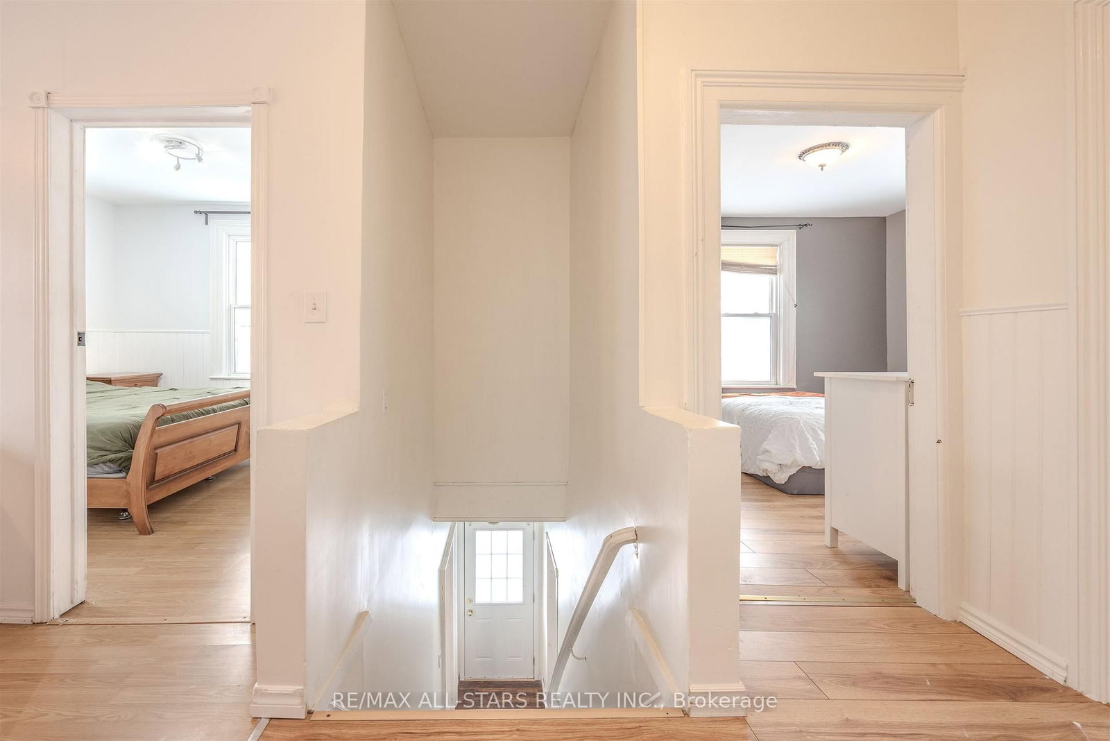 Detached House for sale at 21 Albert Street, Brock, Ontario, L0C 1H0 - Sunderland - MLS: N12691806