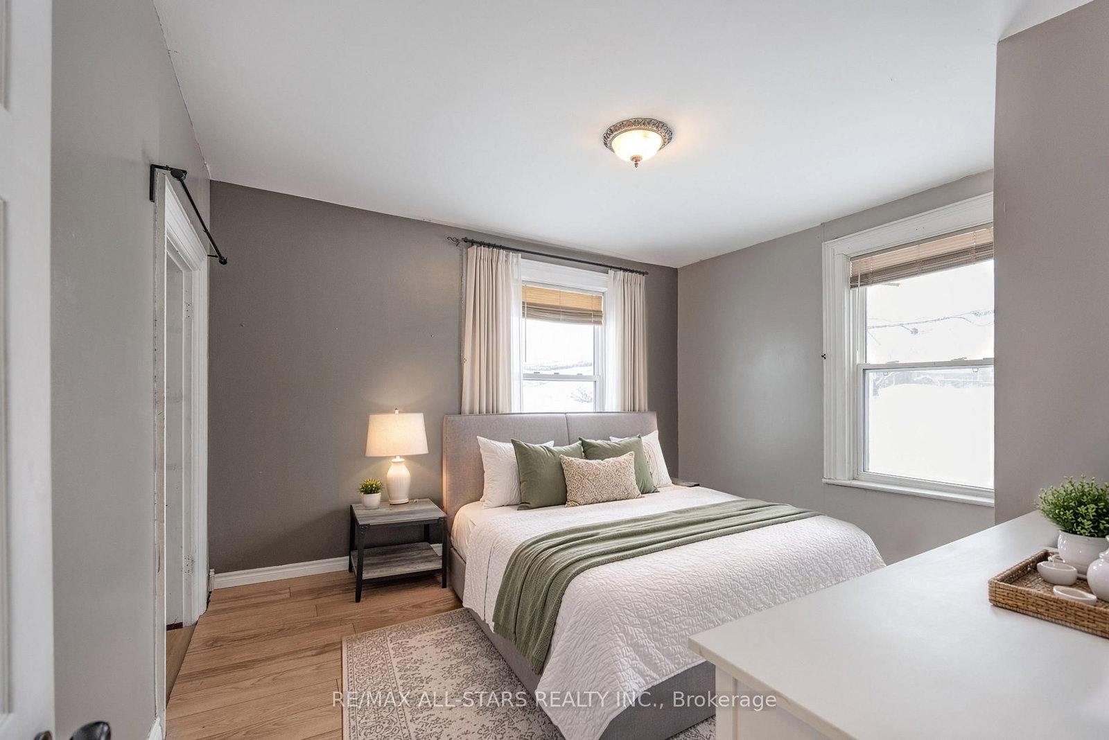 Detached House for sale at 21 Albert Street, Brock, Ontario, L0C 1H0 - Sunderland - MLS: N12691806