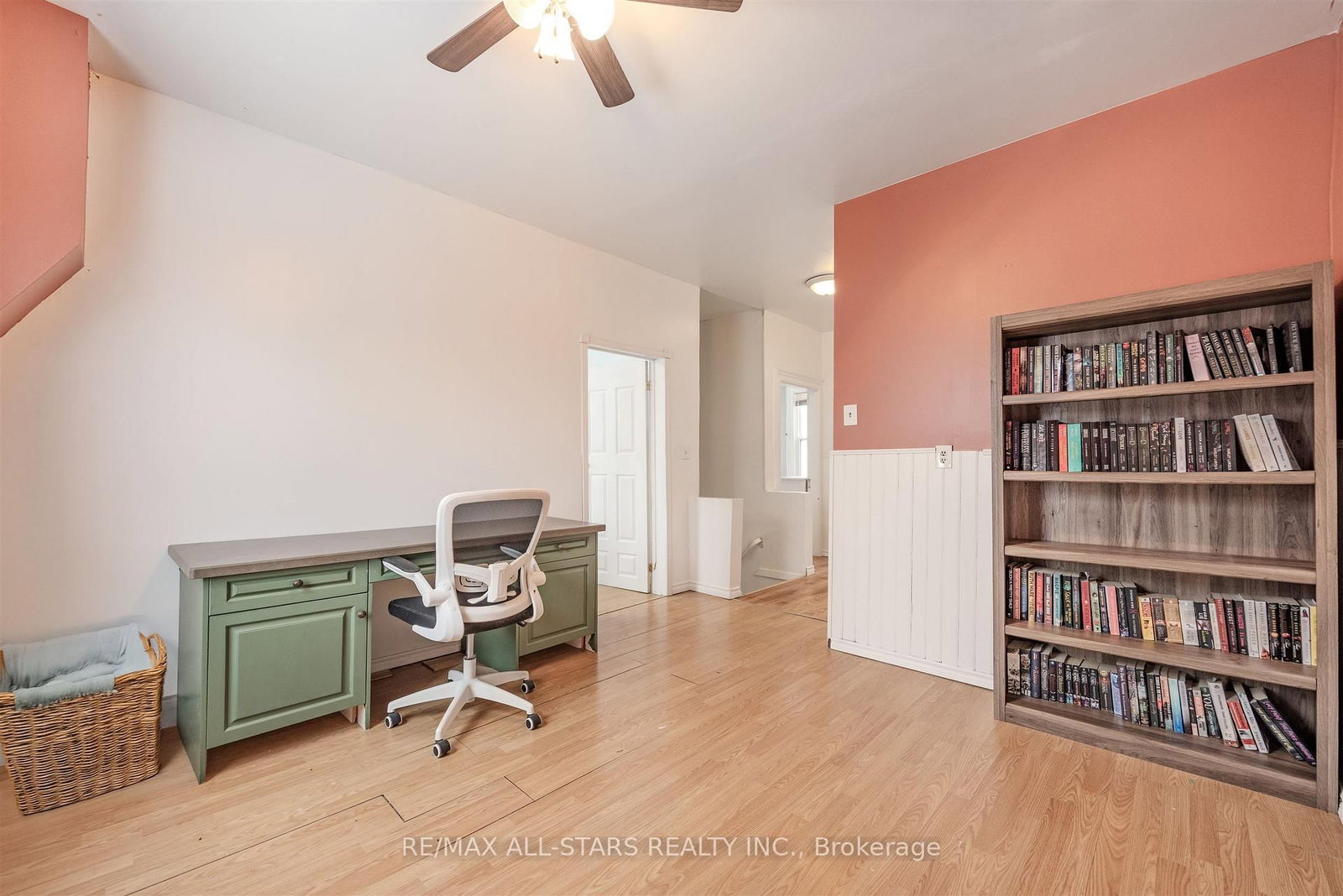 Detached House for sale at 21 Albert Street, Brock, Ontario, L0C 1H0 - Sunderland - MLS: N12691806