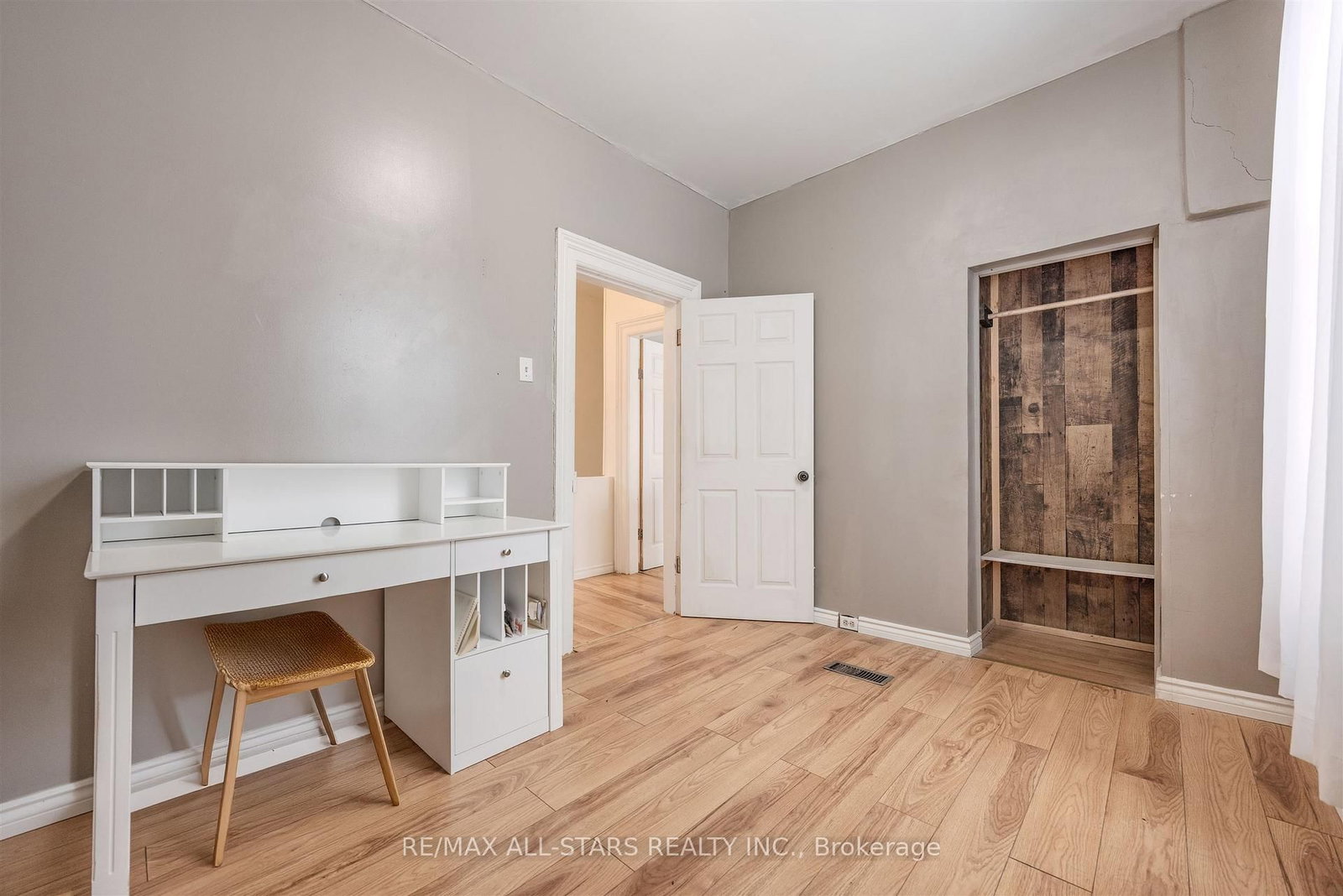 Detached House for sale at 21 Albert Street, Brock, Ontario, L0C 1H0 - Sunderland - MLS: N12691806