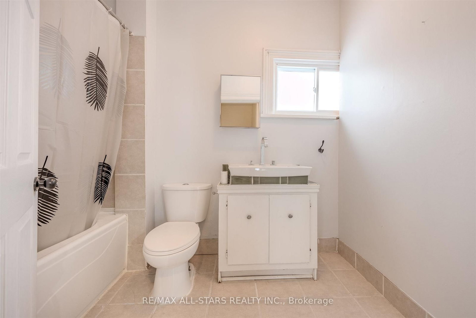 Detached House for sale at 21 Albert Street, Brock, Ontario, L0C 1H0 - Sunderland - MLS: N12691806