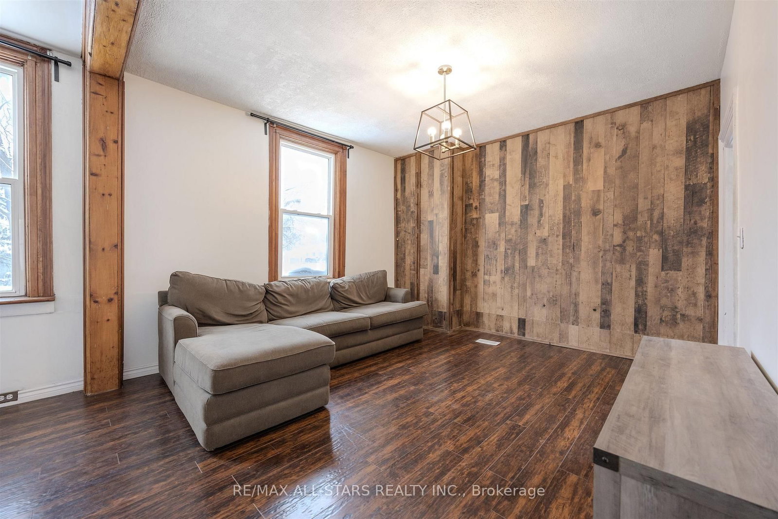 Detached House for sale at 21 Albert Street, Brock, Ontario, L0C 1H0 - Sunderland - MLS: N12691806