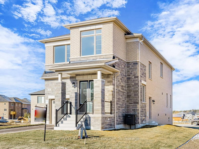 16 Rowe St, Bradford West Gwillimbury, L3Z 4M9 | Image 2