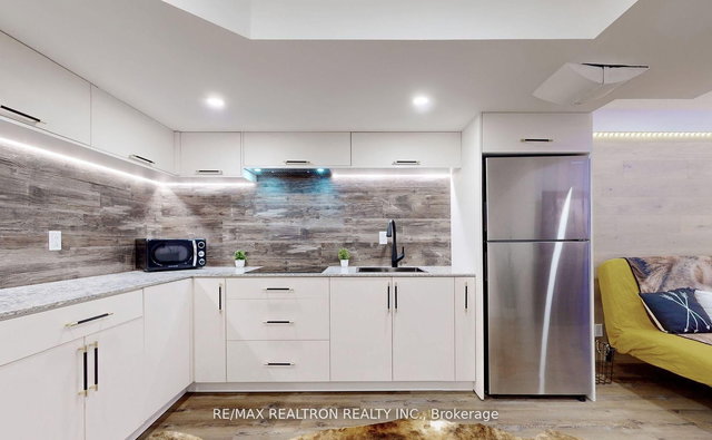 83 Banbrooke Crescent