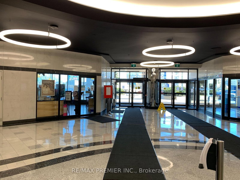 600-39 - 3300 Highway 7 Dr W, Vaughan, L4L 1A6 | Image 2