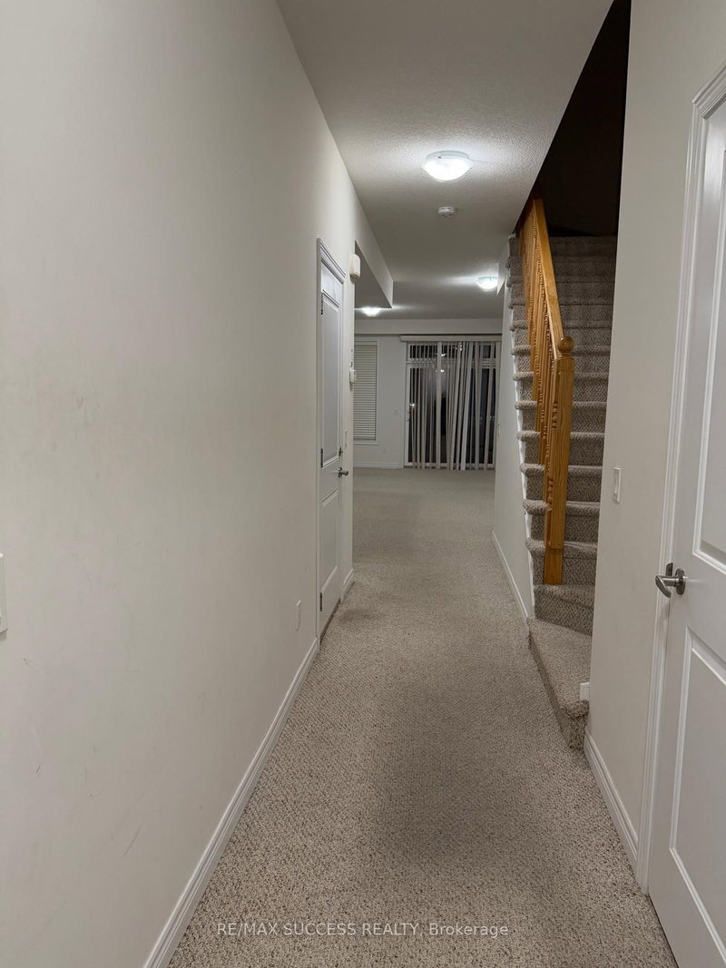 4 - 77 Diana Ave, Brantford, N3T 0R6 | Image 3