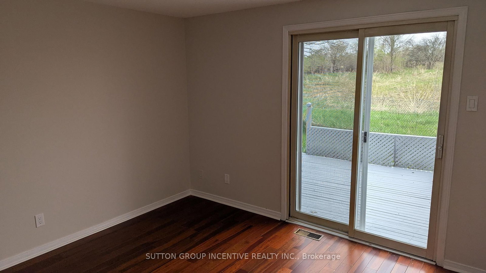 49 ROYAL OAK Drive • Innisfil, ON photo 6