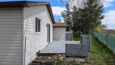 49 ROYAL OAK Drive • Innisfil, ON photo 9