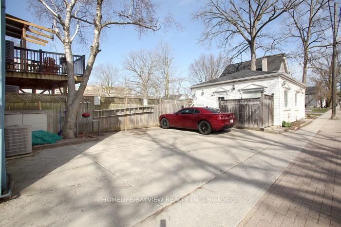 12 Centre Street - Photo 19