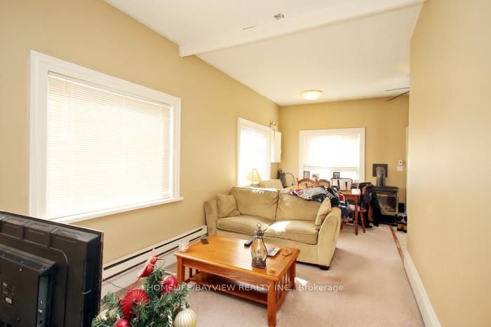 12 Centre Street - Photo 21