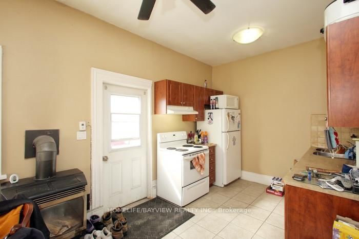 12 Centre Street - Photo 24