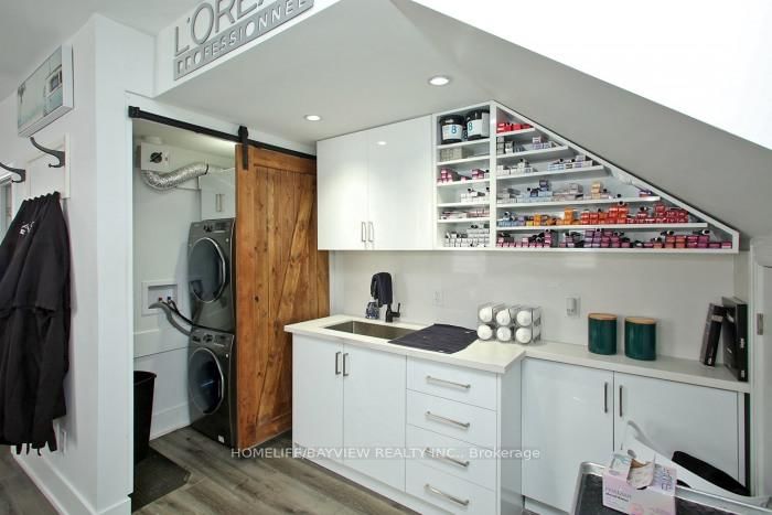 12 Centre Street - Photo 7