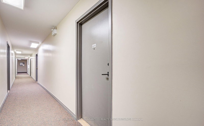 A206 - 15 Cornell Meadows Ave, Markham, L6B 1B6 | Image 3